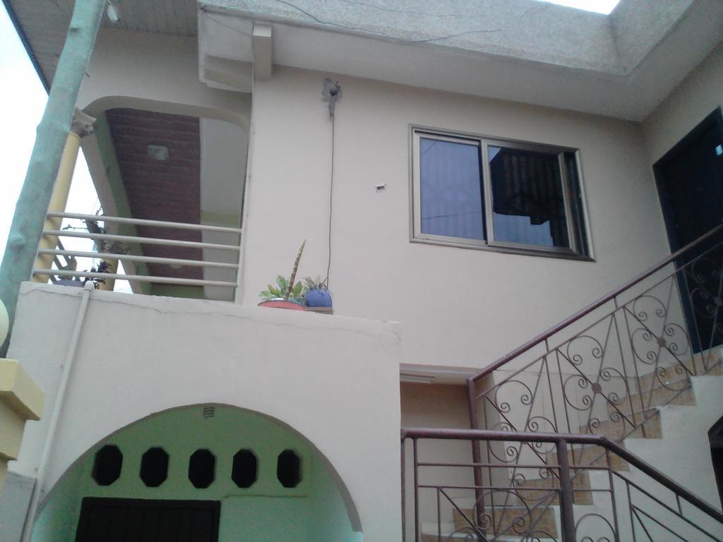 Feehi'S Place Accra Exterior photo