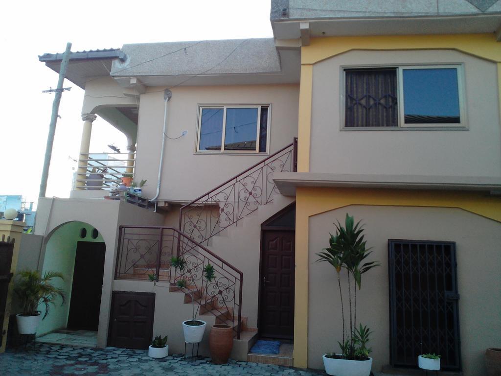 Feehi'S Place Accra Exterior photo