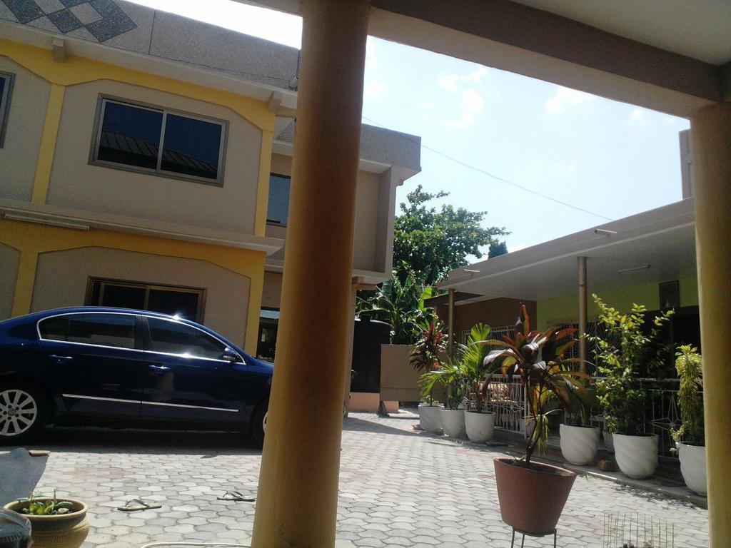 Feehi'S Place Accra Exterior photo