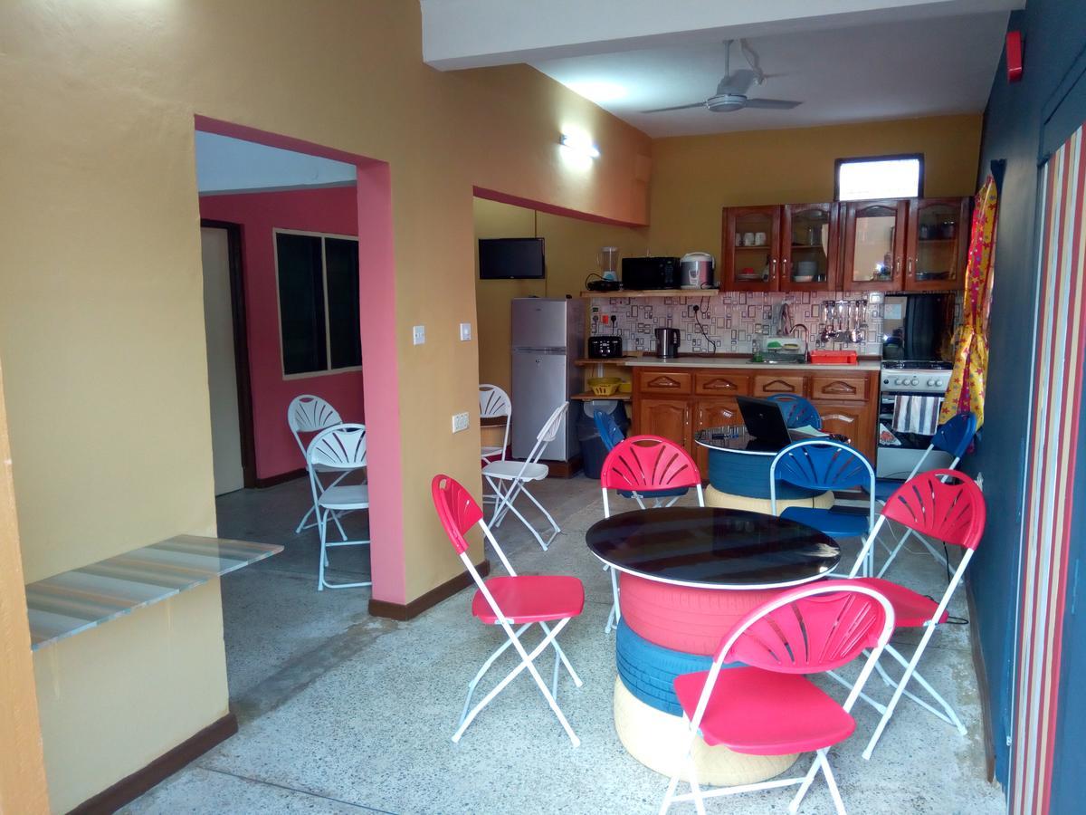 Feehi'S Place Accra Exterior photo