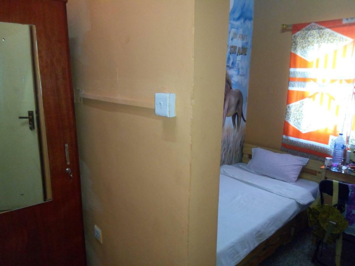 Feehi'S Place Accra Exterior photo