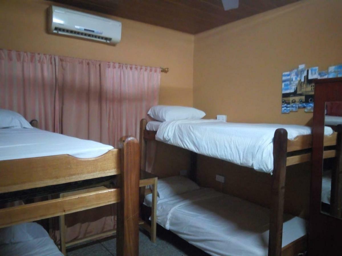 Feehi'S Place Accra Exterior photo