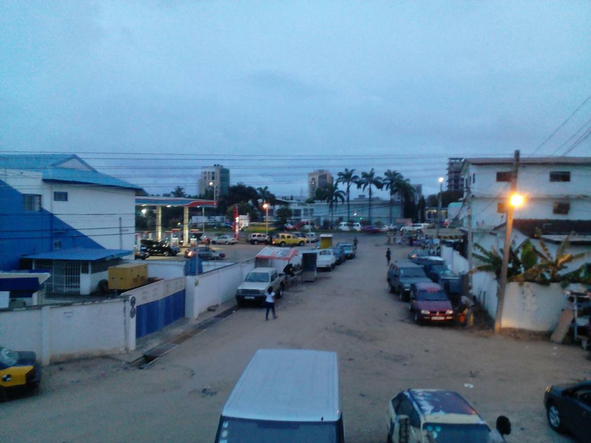 Feehi'S Place Accra Exterior photo